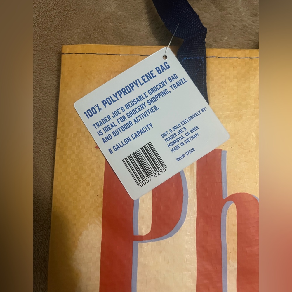 NWT Trader Joe’s Philadelphia Reusable Bag - Picture 4 of 4